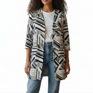 Kasper Blazer Size 8P Black Tan White Long Geometric 1 Hook Closure 3/4 Sleeve